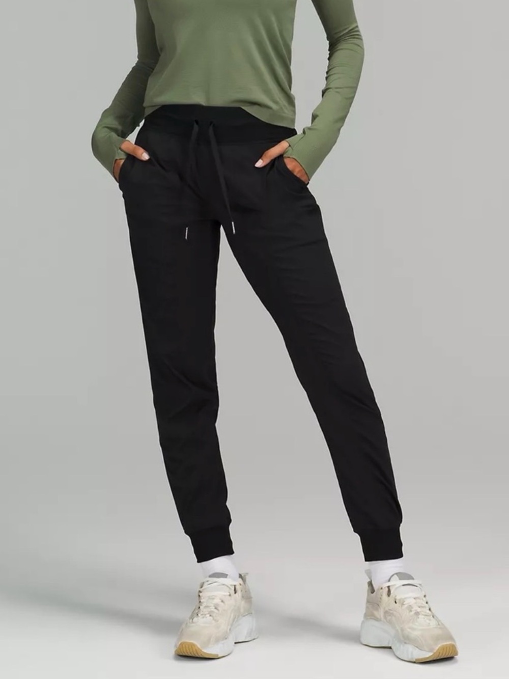 Lululemon Dance Studio Jogger Black Size 6 Full Length Swift Pants